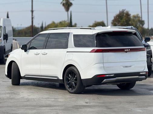 2024 Kia Carnival SX Prestige