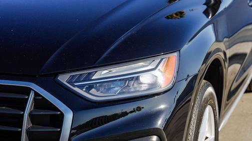 Brilliant Black 2023 Audi Q5 40 Premium