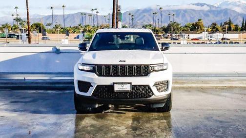 2025 Jeep Grand Cherokee Altitude