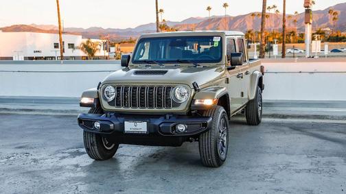 2026 Jeep Gladiator Sport S