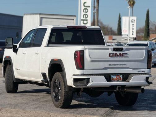 2025 GMC Sierra 2500 AT4
