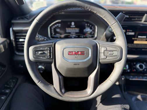 2025 GMC Sierra 2500 AT4