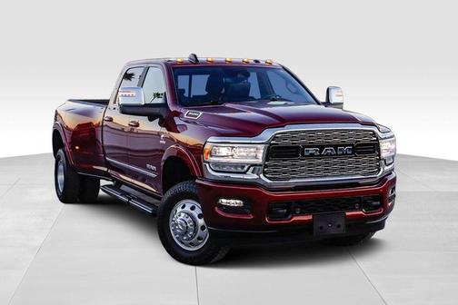 2024 RAM 3500 Limited Crew Cab 4x4 8' Box