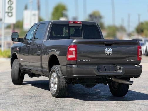 2024 RAM 2500 Laramie Crew Cab 4x4 6'4' Box
