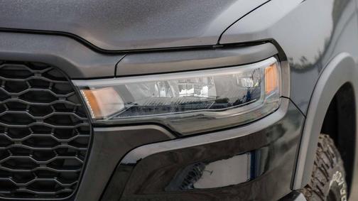 Diamond Black Crystal Pearlcoat 2026 RAM 1500 Rebel