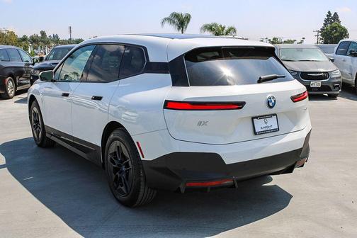 Alpine White 2025 BMW iX xDrive50