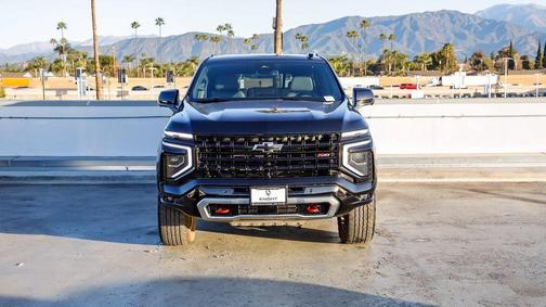 2025 Chevrolet Suburban 4WD Z71