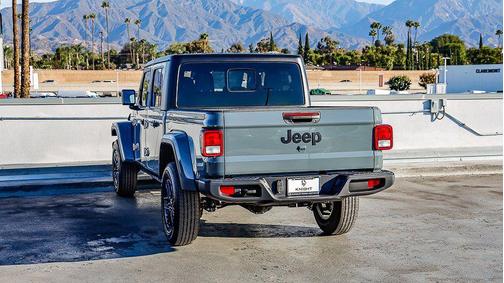2025 Jeep Gladiator Sport S