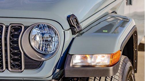2025 Jeep Gladiator Sport S