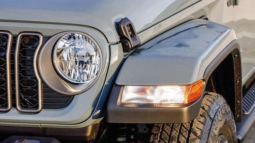 2026 Jeep Gladiator Sport S