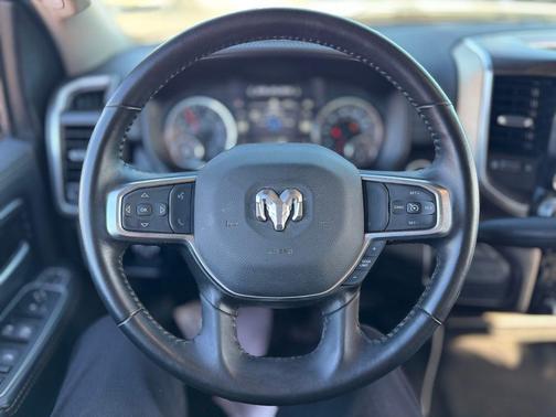 2024 RAM 2500 Laramie Crew Cab 4x4 6'4' Box