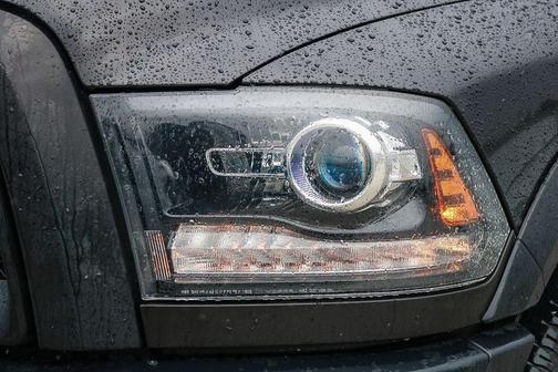 2023 RAM 1500 Classic Warlock Crew Cab 4x4 5'7' Box