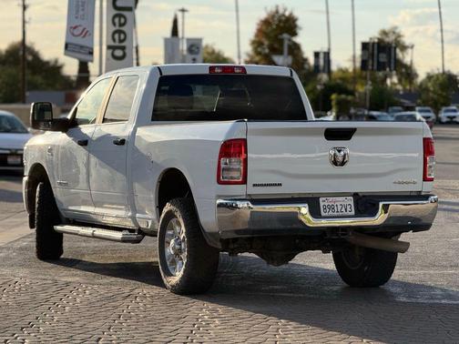 2024 RAM 2500 Big Horn Crew Cab 4x4 6'4' Box