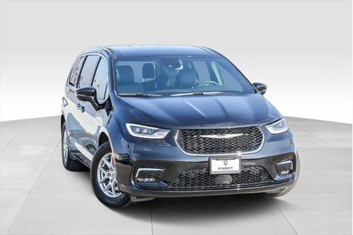 2025 Chrysler Pacifica L