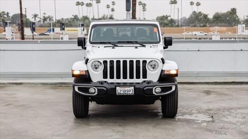 2023 Jeep Gladiator Sport S