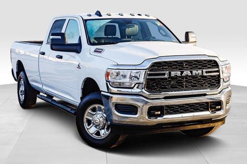 2024 RAM 2500 Tradesman Crew Cab 4x4 8' Box