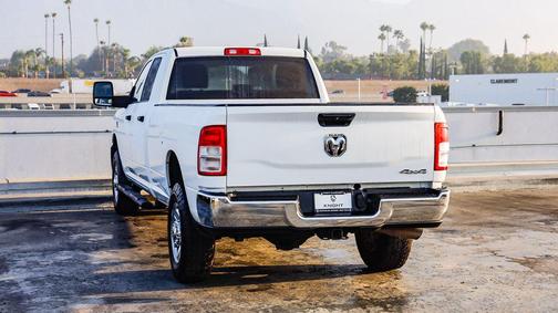 2024 RAM 2500 Tradesman Crew Cab 4x4 8' Box