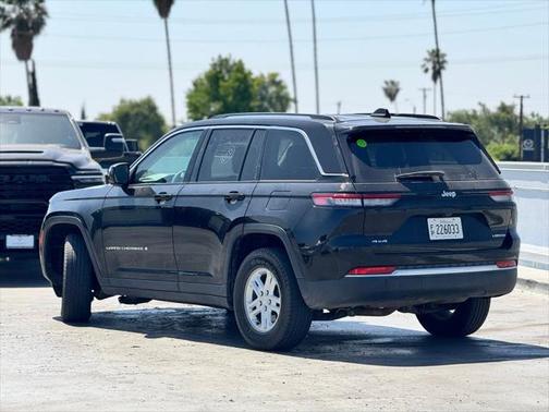 2023 Jeep Grand Cherokee Laredo