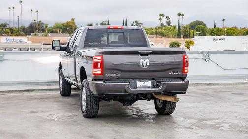 2024 RAM 2500 Laramie Crew Cab 4x4 6'4' Box