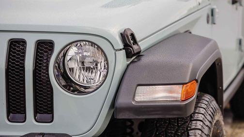 Earl Clearcoat 2023 Jeep Wrangler Sport