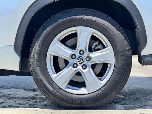 2022 Toyota Highlander L