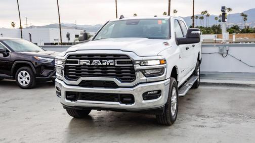 2025 RAM 2500 Big Horn Crew Cab 4x4 6'4' Box