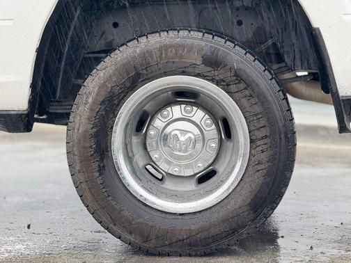 2024 RAM 3500 Big Horn Crew Cab 4x4 8' Box