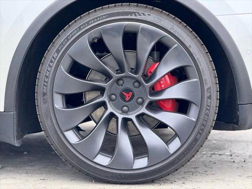 2022 Tesla Model Y Performance Dual Motor All-Wheel Drive
