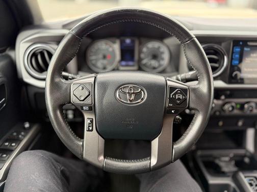 2017 Toyota Tacoma TRD Sport