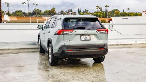 2020 Toyota RAV4 XLE Premium