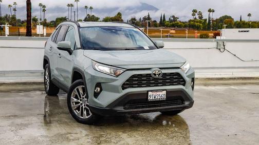 2020 Toyota RAV4 XLE Premium