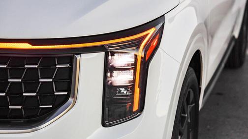 2026 Kia Carnival Hybrid SX