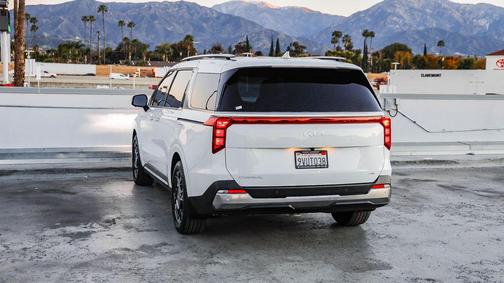 2026 Kia Carnival Hybrid SX