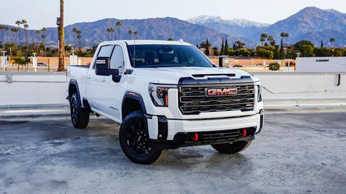 2025 GMC Sierra 2500 AT4