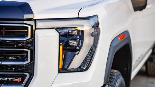 2025 GMC Sierra 2500 AT4