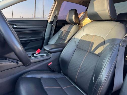 2022 Nissan Altima SR FWD