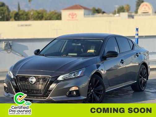 2022 Nissan Altima SR FWD