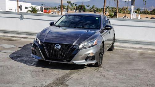 2022 Nissan Altima SR FWD
