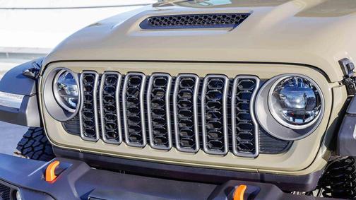 2026 Jeep Gladiator Mojave 4x4