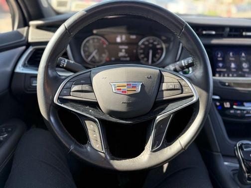 2024 Cadillac XT5 Premium Luxury