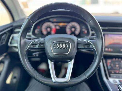 2021 Audi Q7 55 Premium Plus