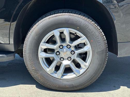 Black 2025 Chevrolet Tahoe LT