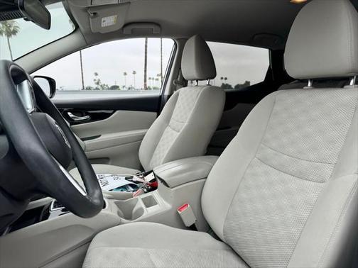 2020 Nissan Rogue Sport SV