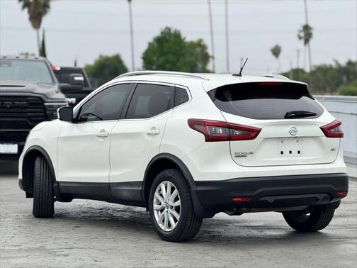 2020 Nissan Rogue Sport SV
