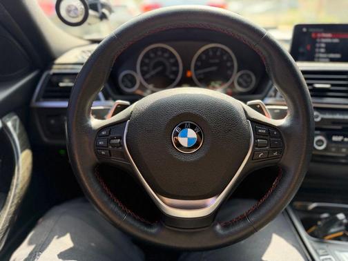 Glacier Silver Metallic 2018 BMW 330e iPerformance