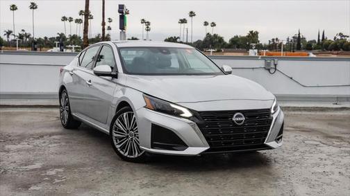 2023 Nissan Altima 2.5 SL