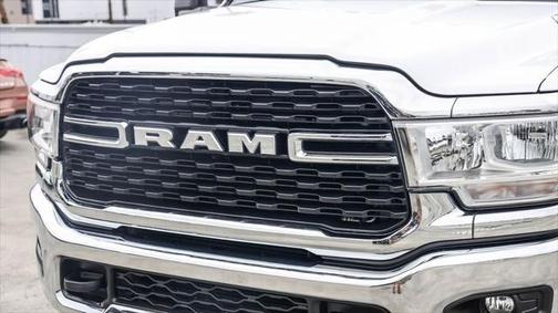 2024 RAM 3500 Big Horn Crew Cab 4x4 8' Box
