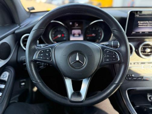 2019 Mercedes-Benz GLC 300 4MATIC