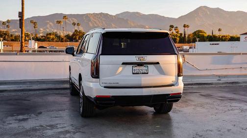 2025 Cadillac Escalade Sport