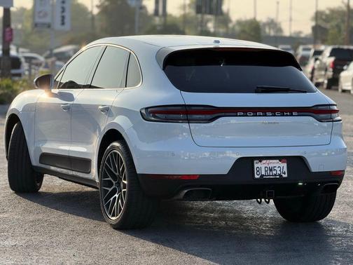 2019 Porsche Macan Base